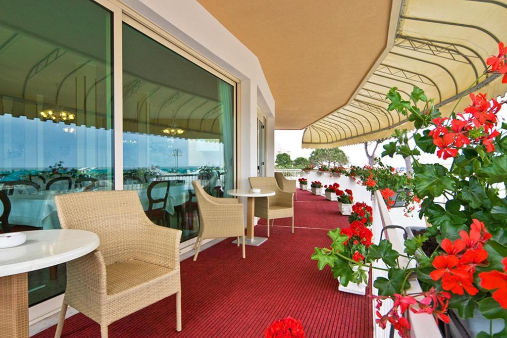 Hotel Janeiro Frontemare Lido di Jesolo Exterior photo